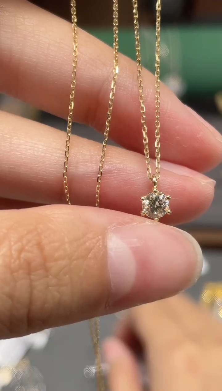 【闪购商品】钻石项链18K金镶嵌X三十分六爪钻石项链