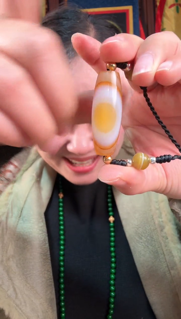 无非金属藏地蛋黄古珠