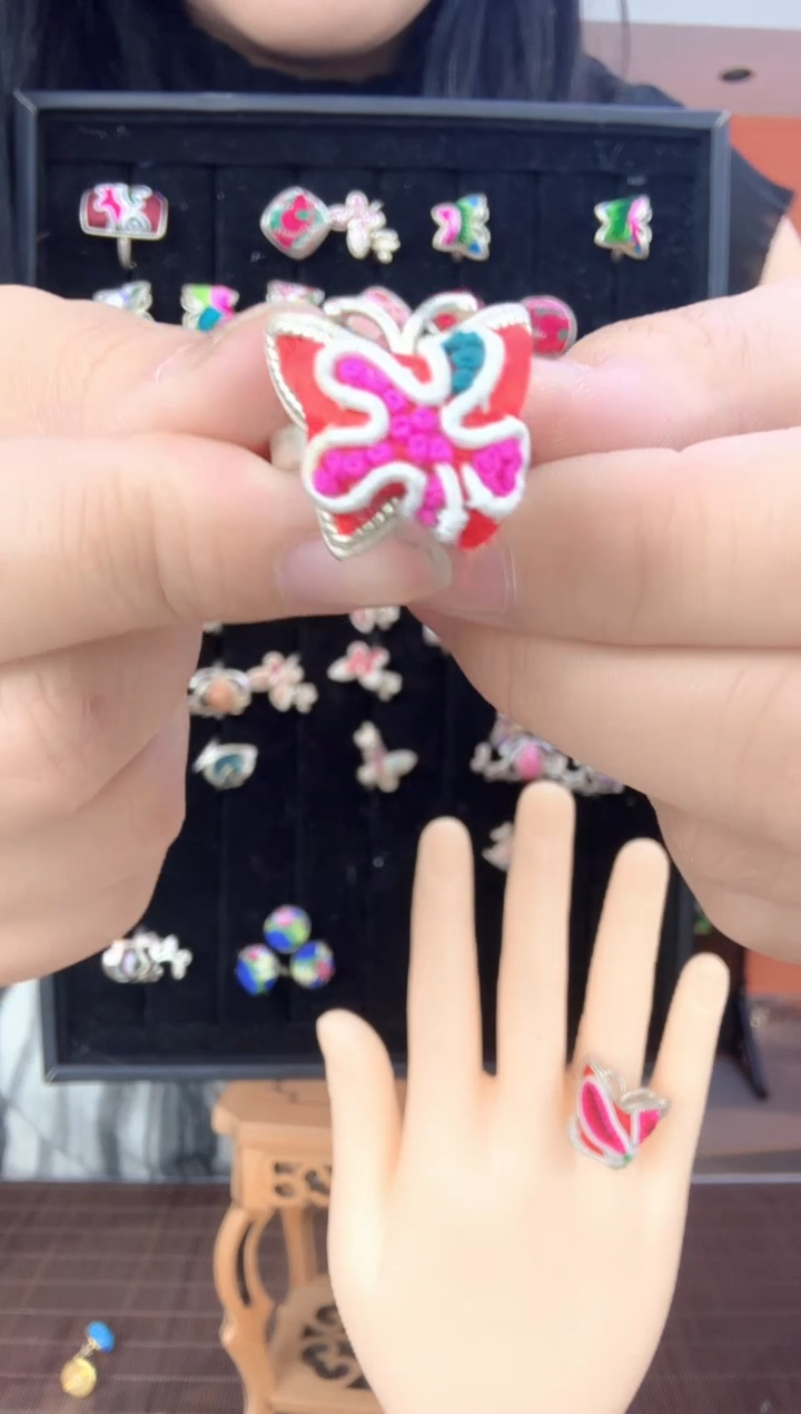 织绣红*非遗手工刺绣戒指NO退NO换