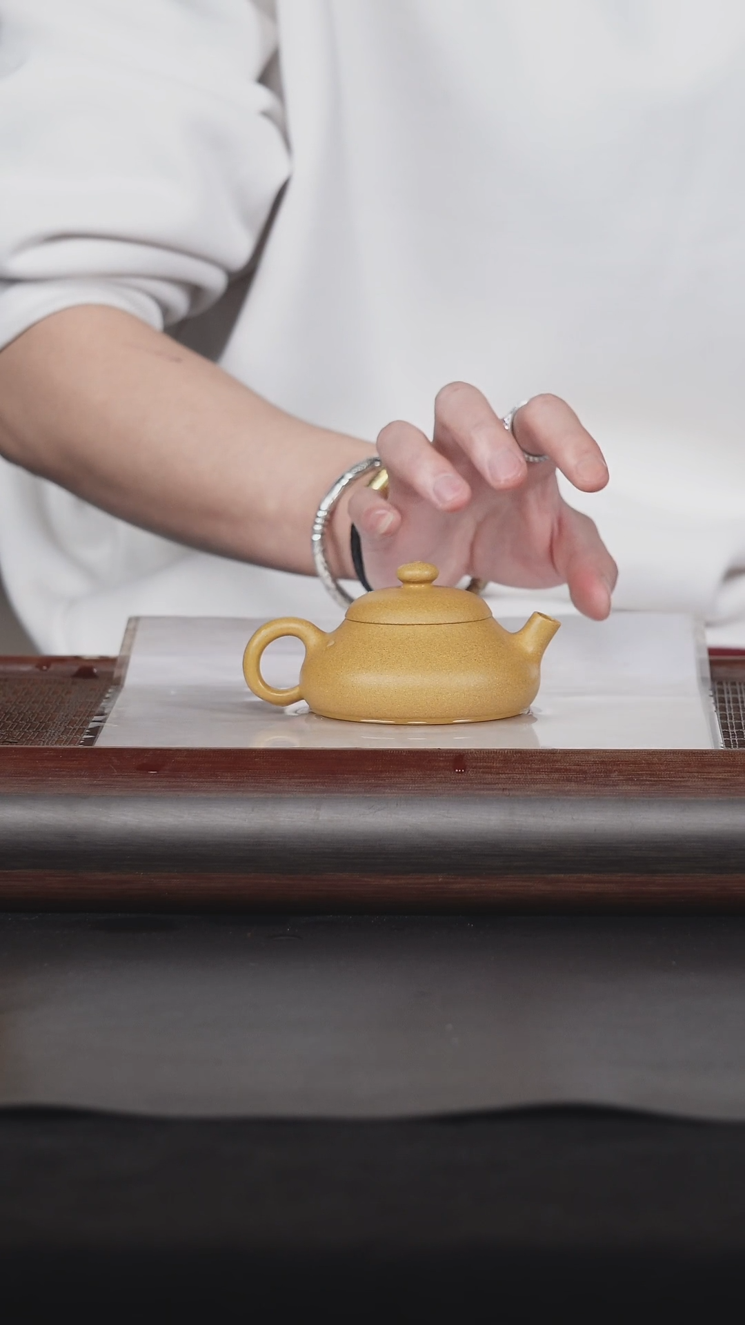 【闪购商品】紫砂茶壶18金黄段紫砂壶