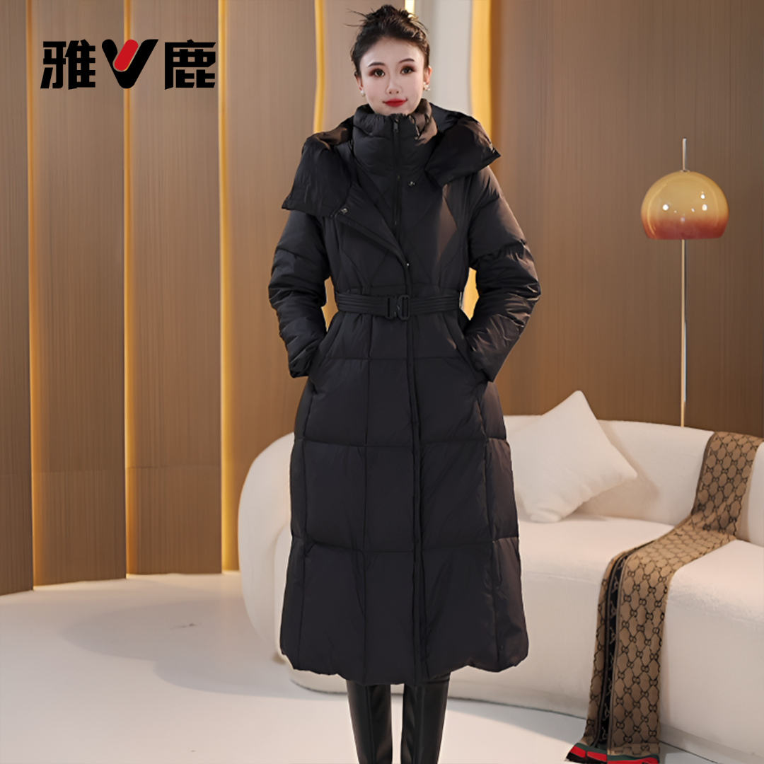 V/雅鹿新年冬季新款白鸭绒保暖连帽简约时尚百搭中长款羽绒服