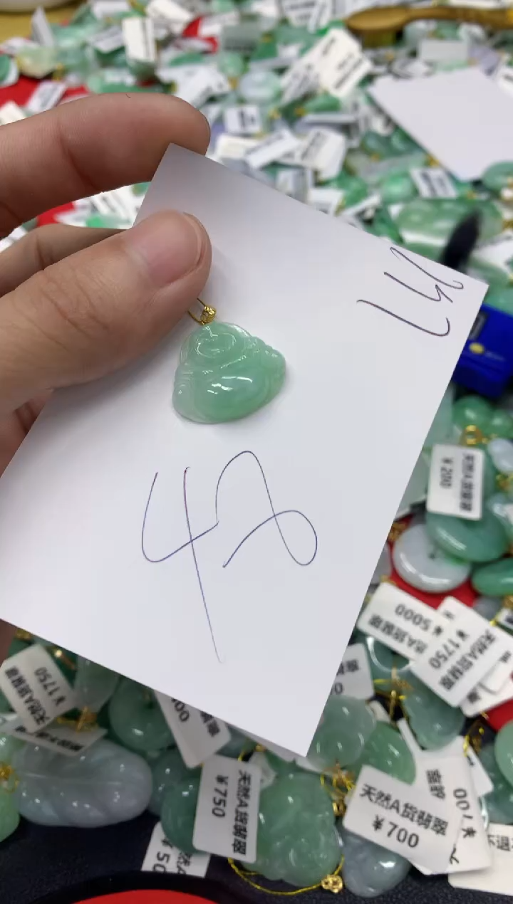 【闪购商品】翡翠颈饰18K金镶嵌翡翠