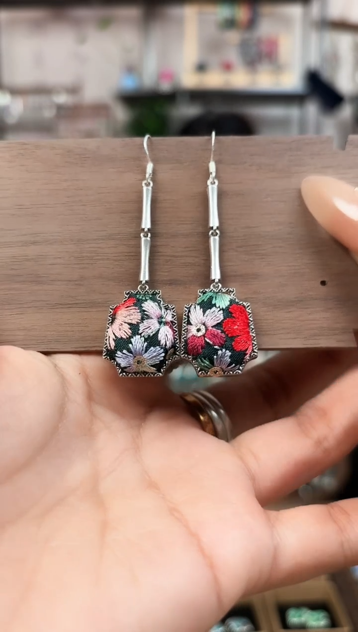 【闪购商品】织绣艺枝独秀手工饰品230