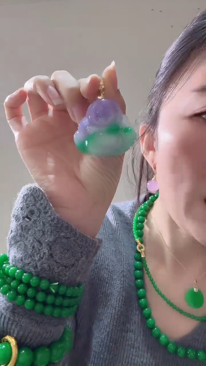 颈饰未镶嵌翡翠春彩大佛