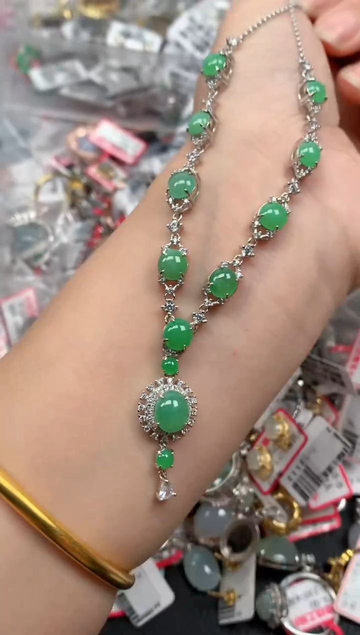 翡翠戒指银S925镶嵌天然A货缅甸翡翠