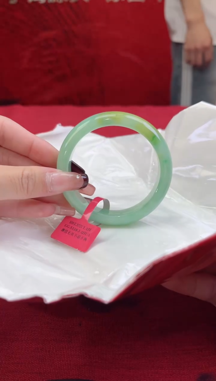 【闪购商品】翡翠手镯未镶嵌翡翠手镯