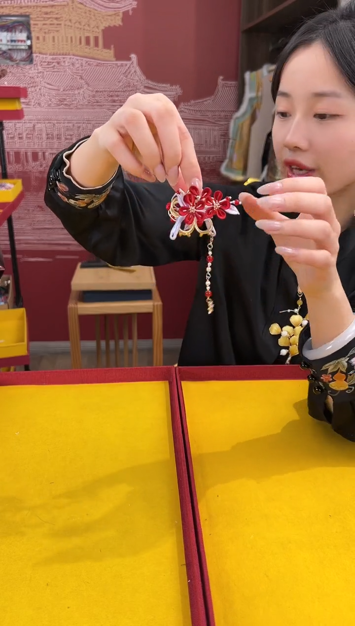 【闪购商品】刺绣 非遗绒花缠花手工（抓夹 ）