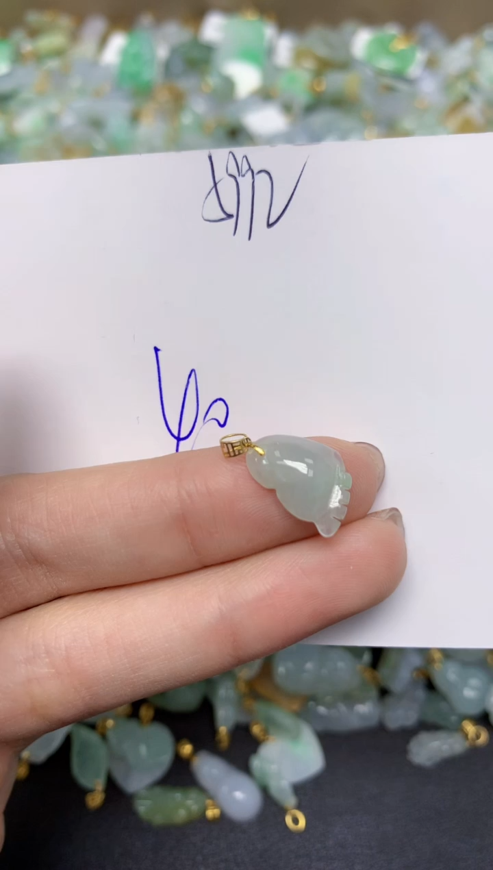 【闪购商品】翡翠颈饰18K金镶嵌天然翡翠A货