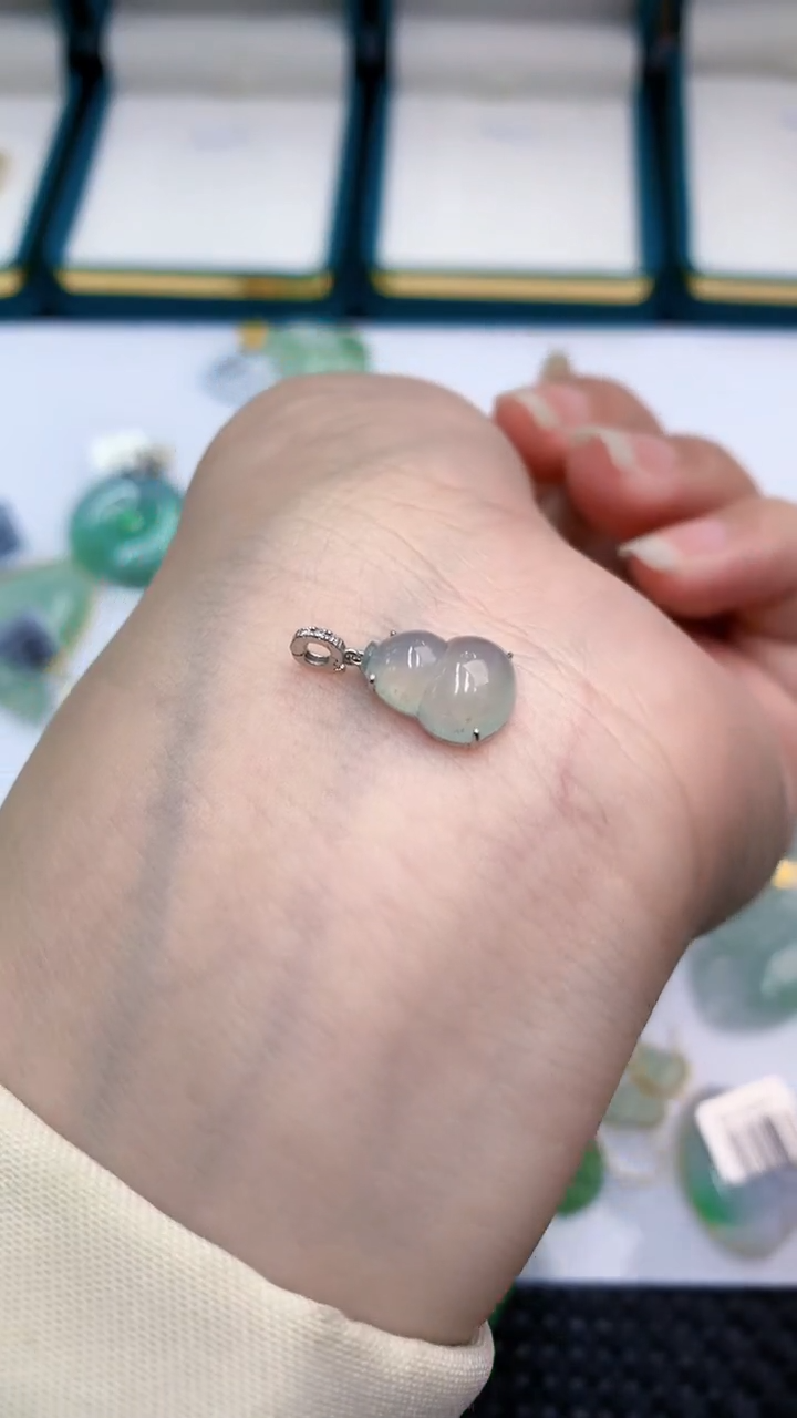 【闪购商品】翡翠颈饰18K金镶嵌            8