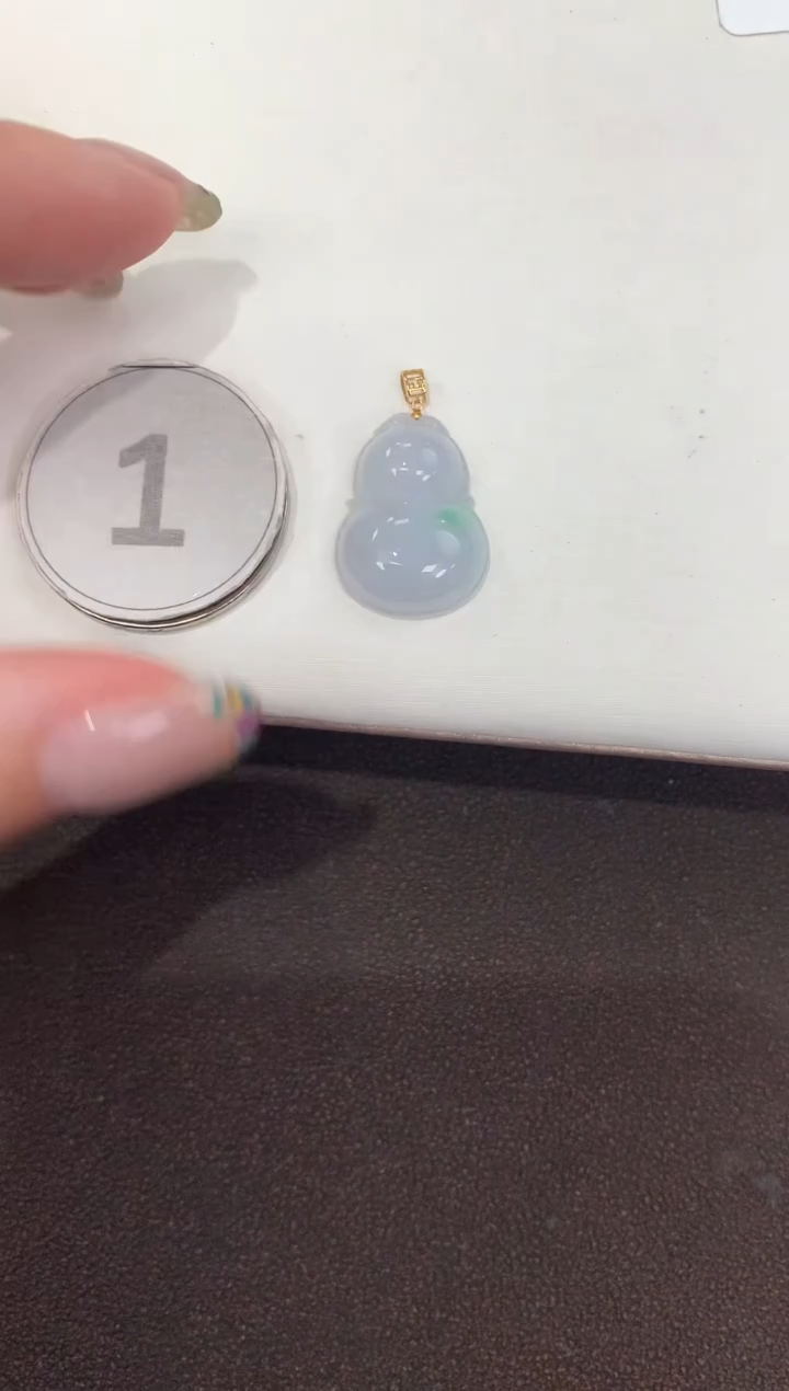 颈饰18K金镶嵌翡翠天然缅甸a货翡翠