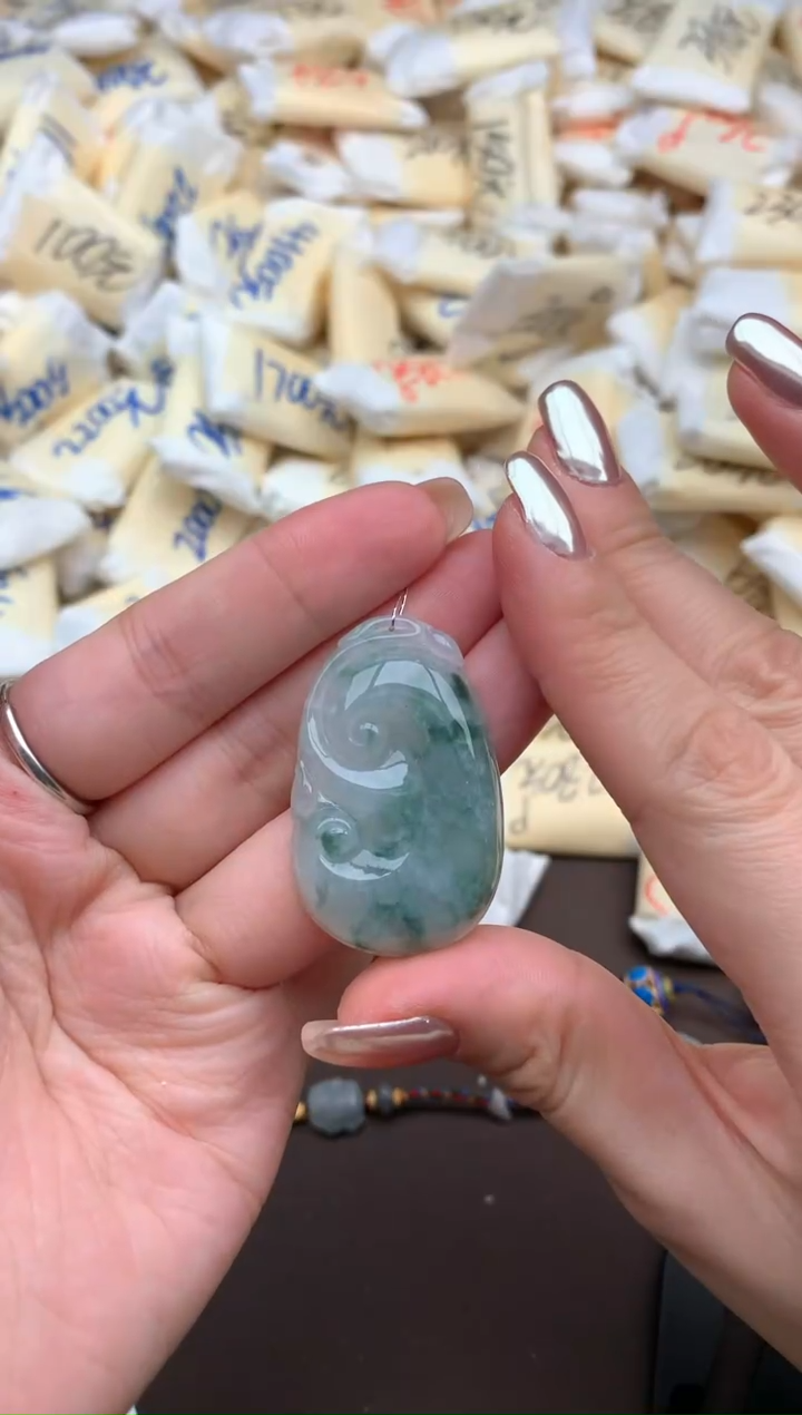 【闪购商品】翡翠挂件未镶嵌一