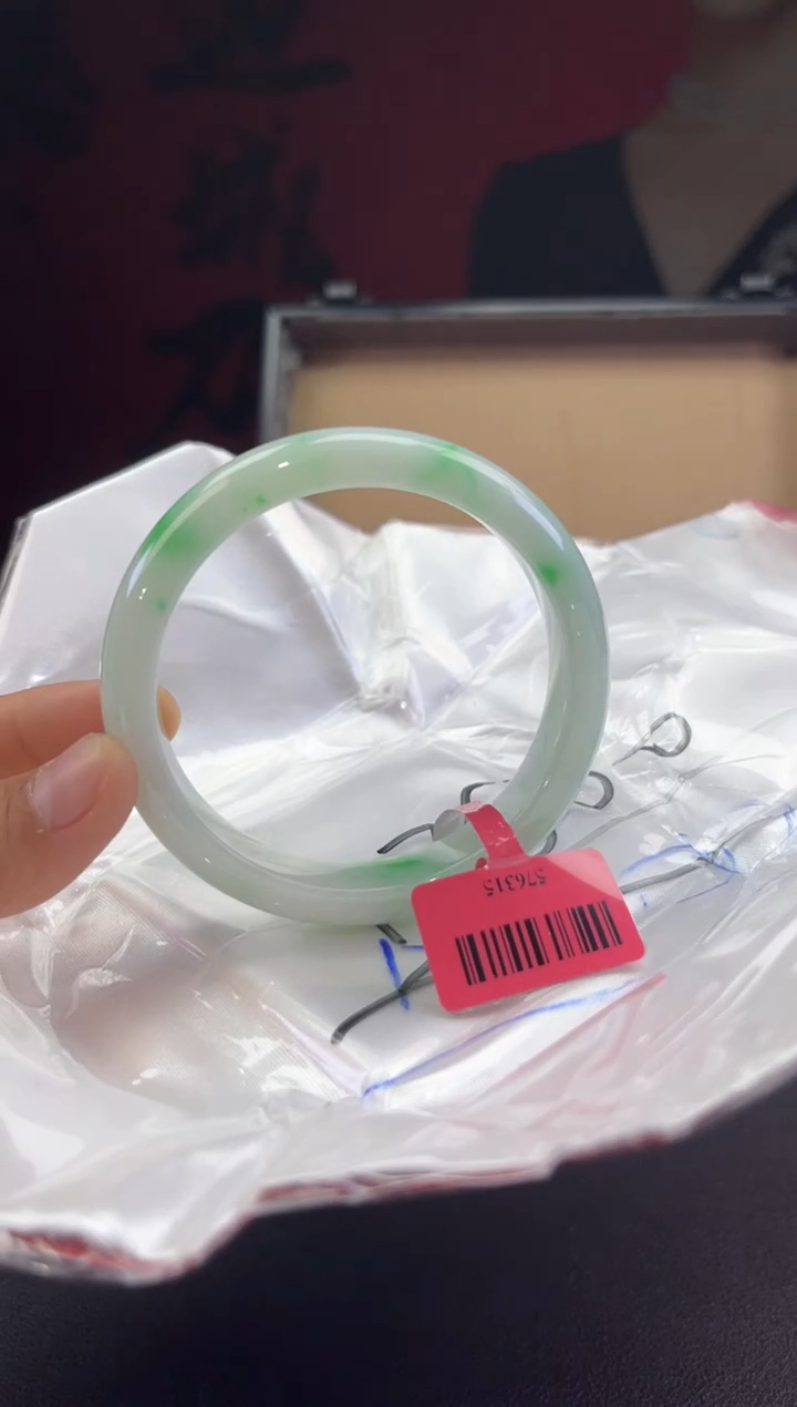 【闪购商品】翡翠手镯未镶嵌翡翠手镯
