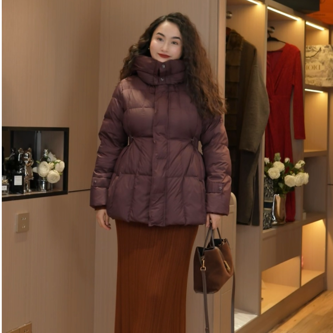 新款冬季小蛮腰泡芙三色气质短款羽绒服（收腰保暖时尚）