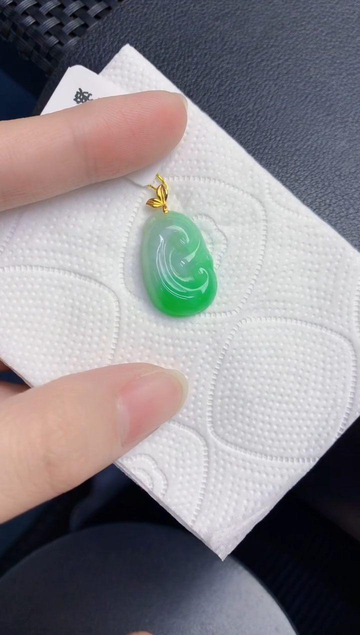 颈饰18K金镶嵌翡翠天然翡翠缅甸A货