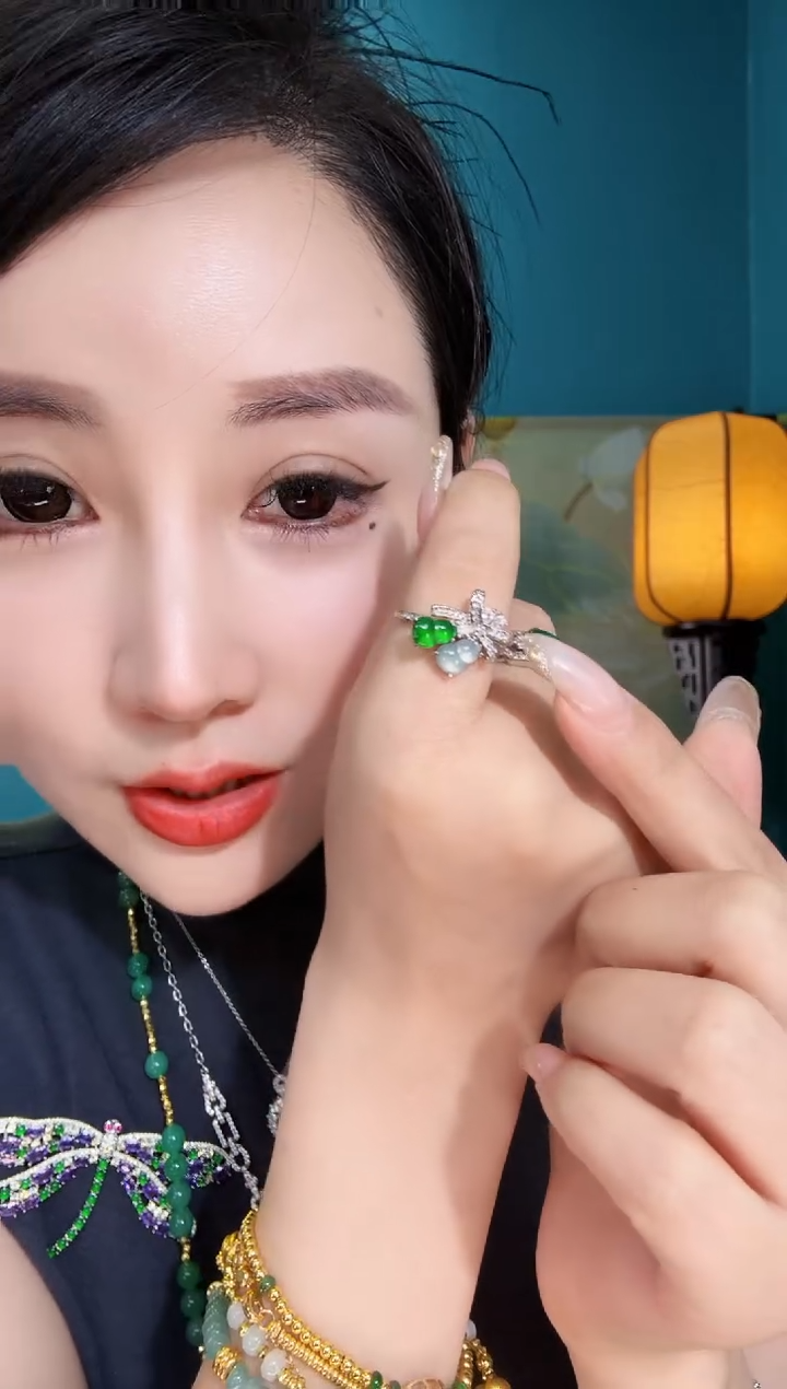 翡翠戒指未镶嵌戒指