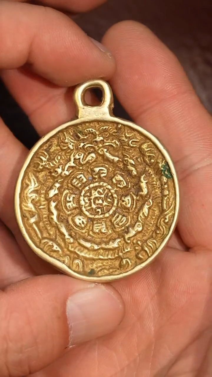 冲赛康胡子哥，九宫八卦牌204
