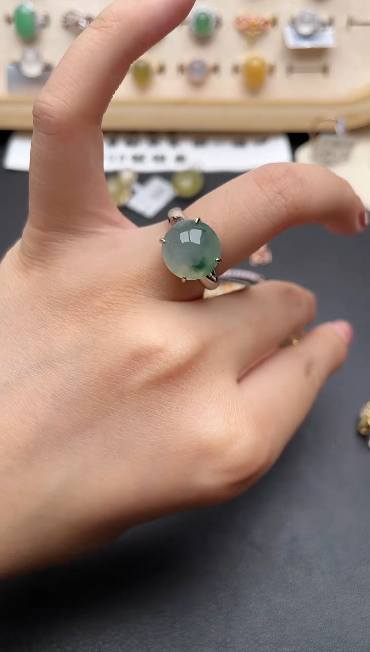 【闪购商品】翡翠戒指银S925镶嵌一物一证一礼盒