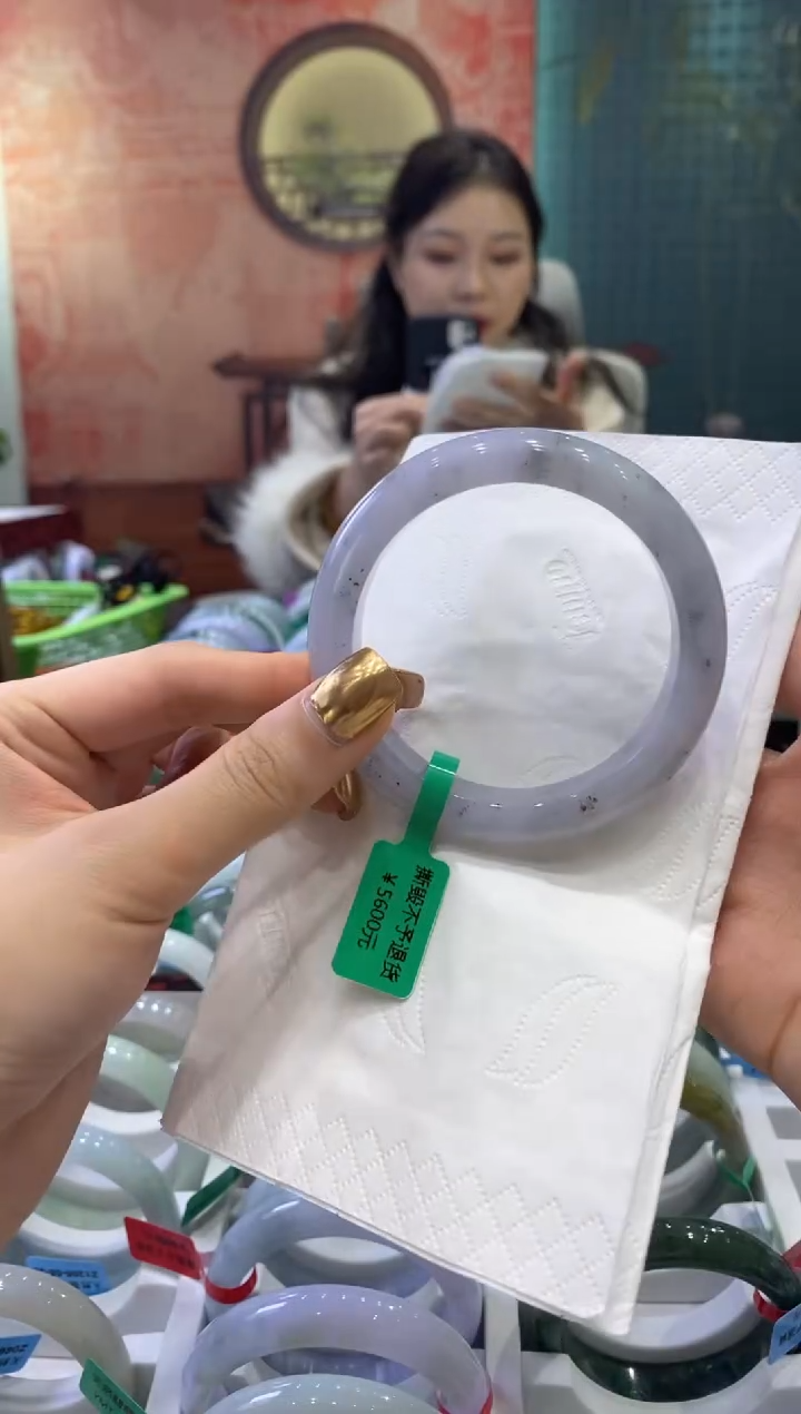 【闪购商品】翡翠手镯未镶嵌多人17389