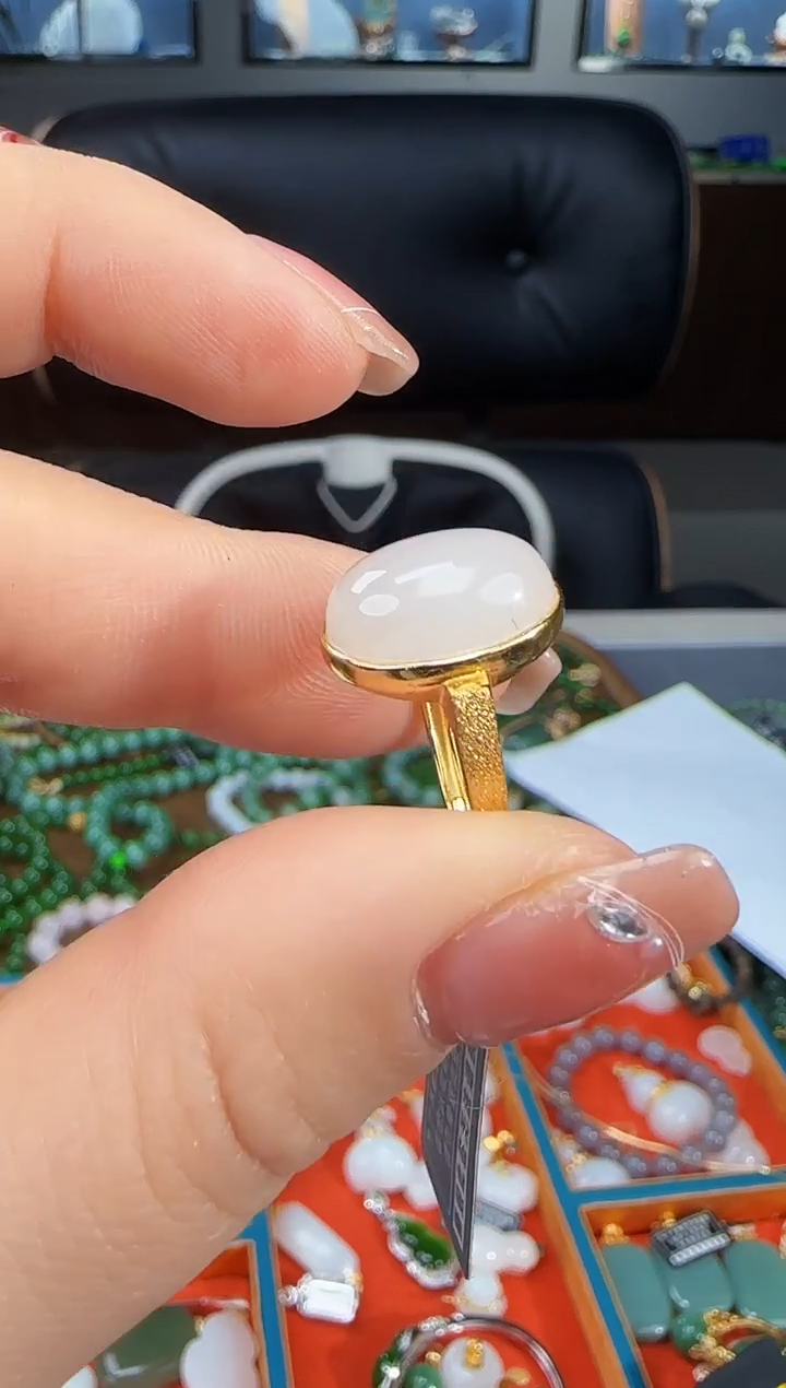 银S925镶嵌戒指和田玉1