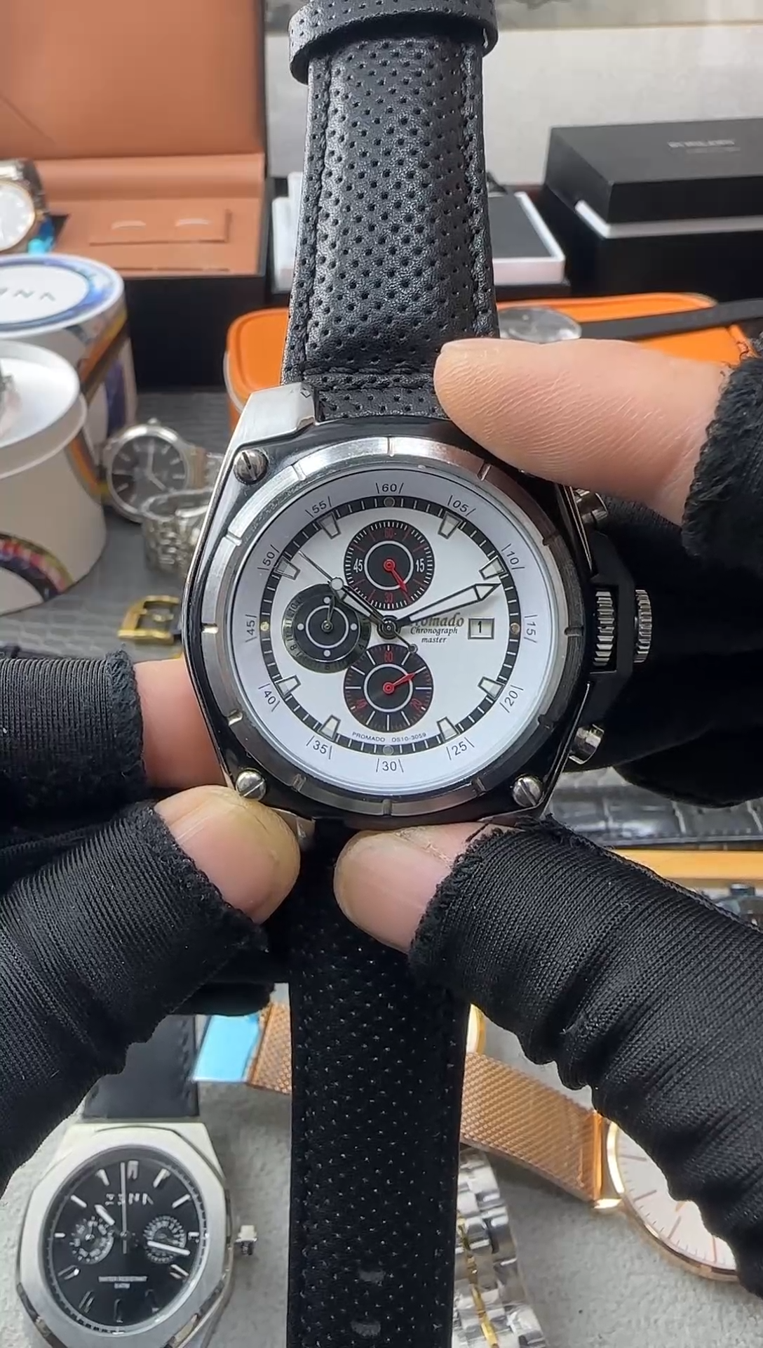 石英机芯锻造碳钢男士腕表