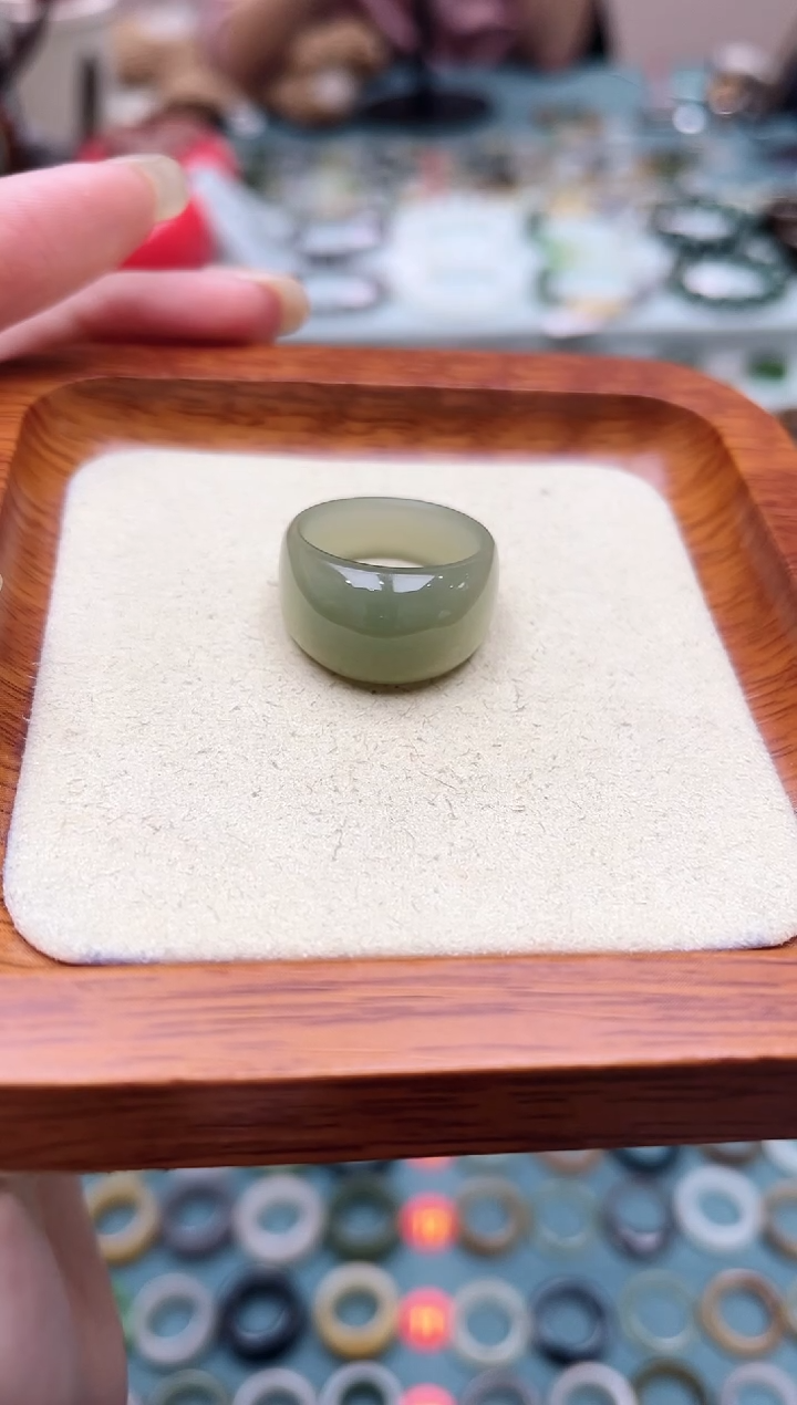 和田玉戒指未镶嵌39---17号