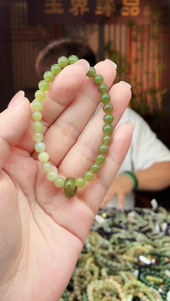 和田玉未镶嵌颈饰拍一发一