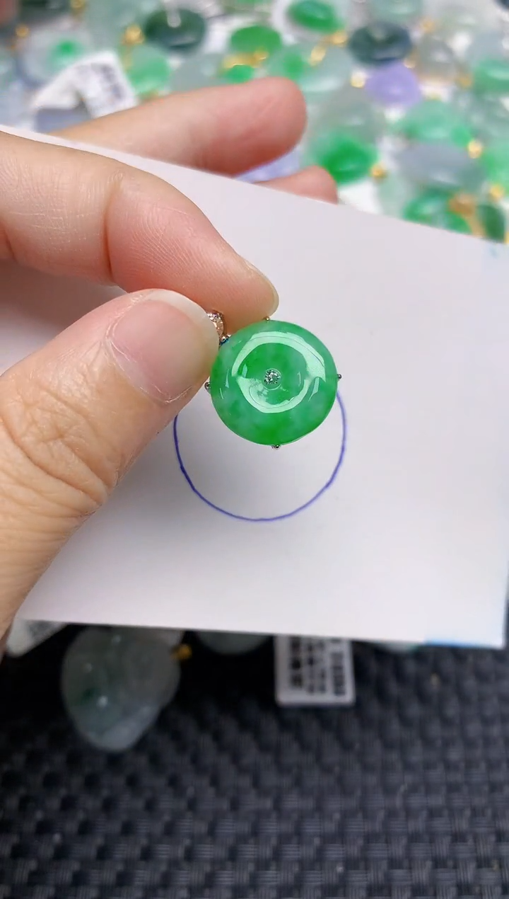 颈饰未镶嵌翡翠天然缅甸A货翡翠百元以上9元证书费自理