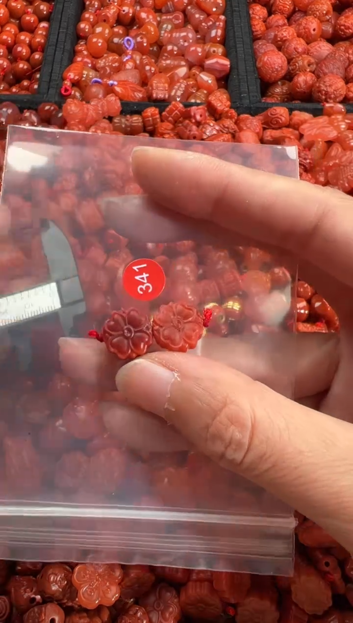 【闪购商品】南红玛瑙未镶嵌颈饰1