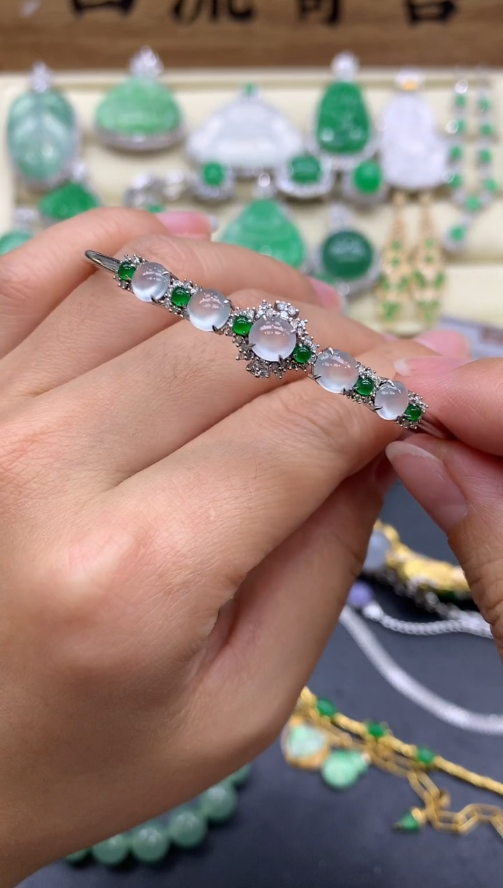 【闪购商品】翡翠手镯18K金镶嵌539-中国好珍宝