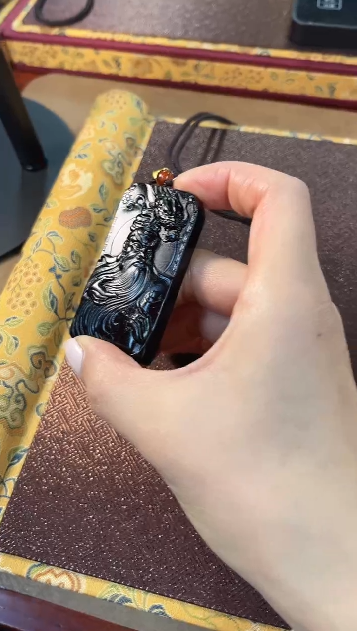 颈饰未镶嵌和田玉和田玉挂件龙关羽M077