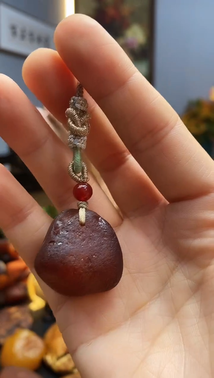 琥珀颈饰未镶嵌挂件