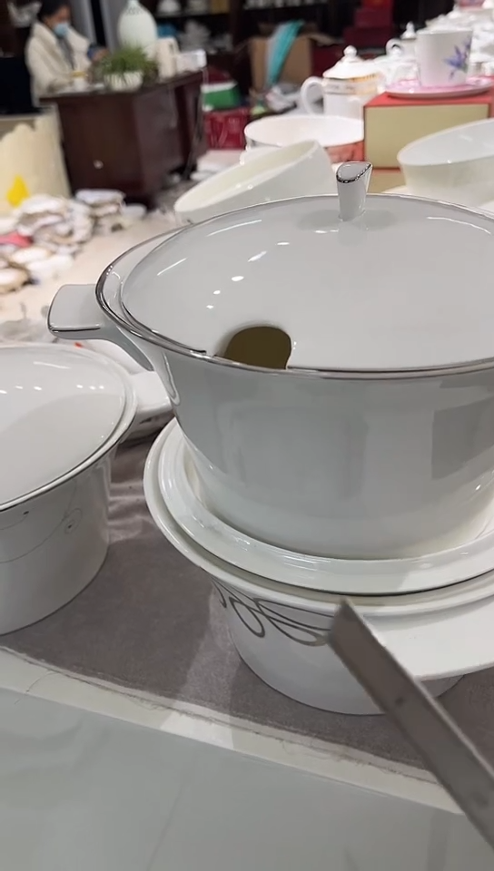 瓷品锅白金边隆达骨质瓷
