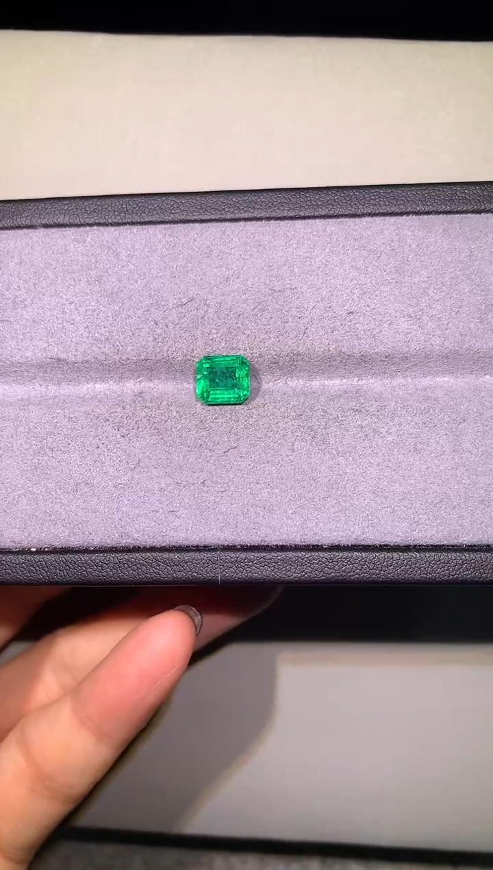 【闪购商品】祖母绿裸石未镶嵌2.53ct吉尔德VVG微油A084