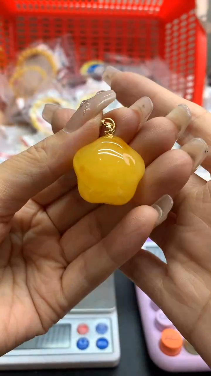 18K金镶嵌琥珀珠宝奇石1494