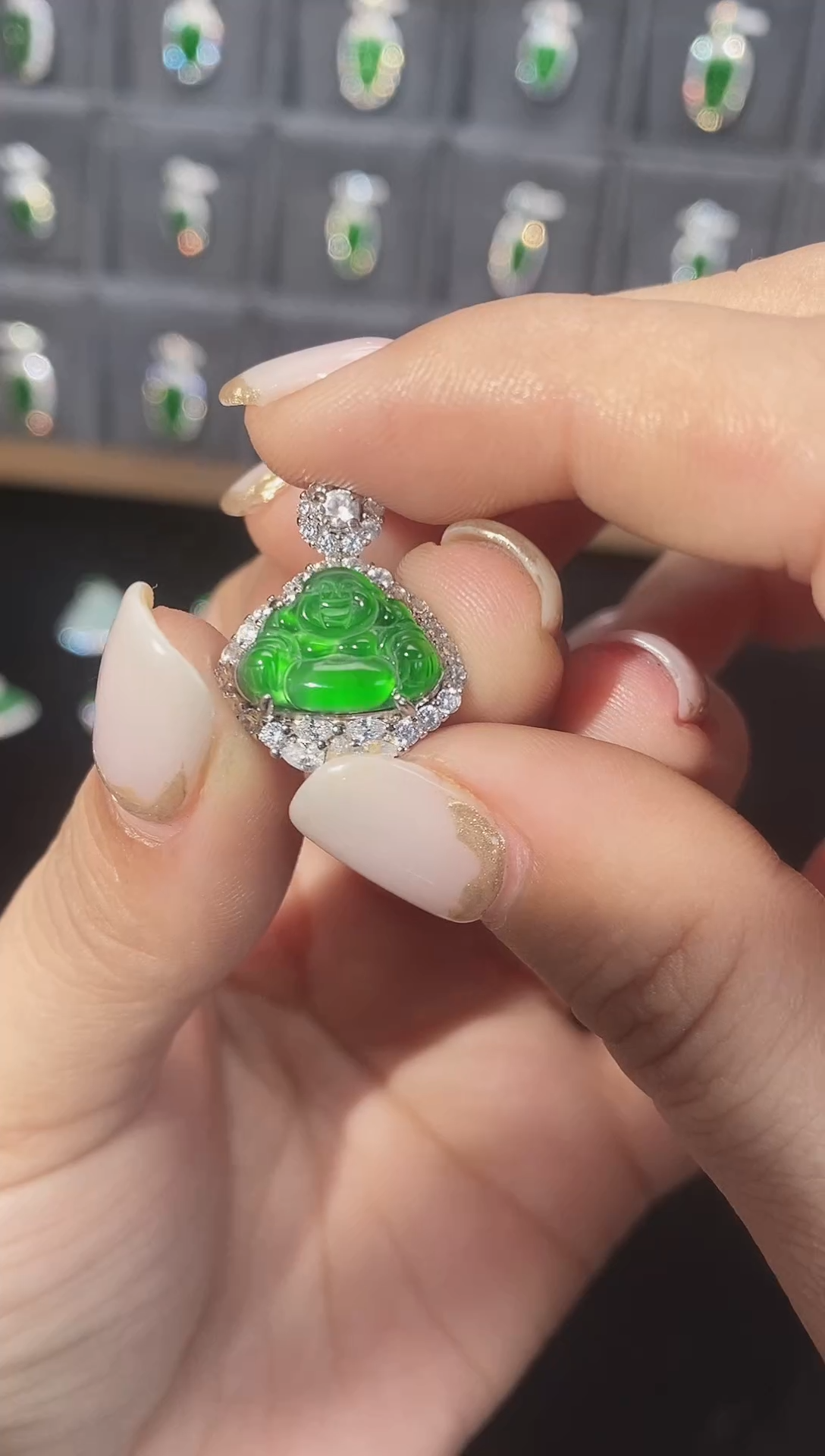 【闪购商品】翡翠耳饰银S925镶嵌天然A货满绿翡翠佛公吊坠