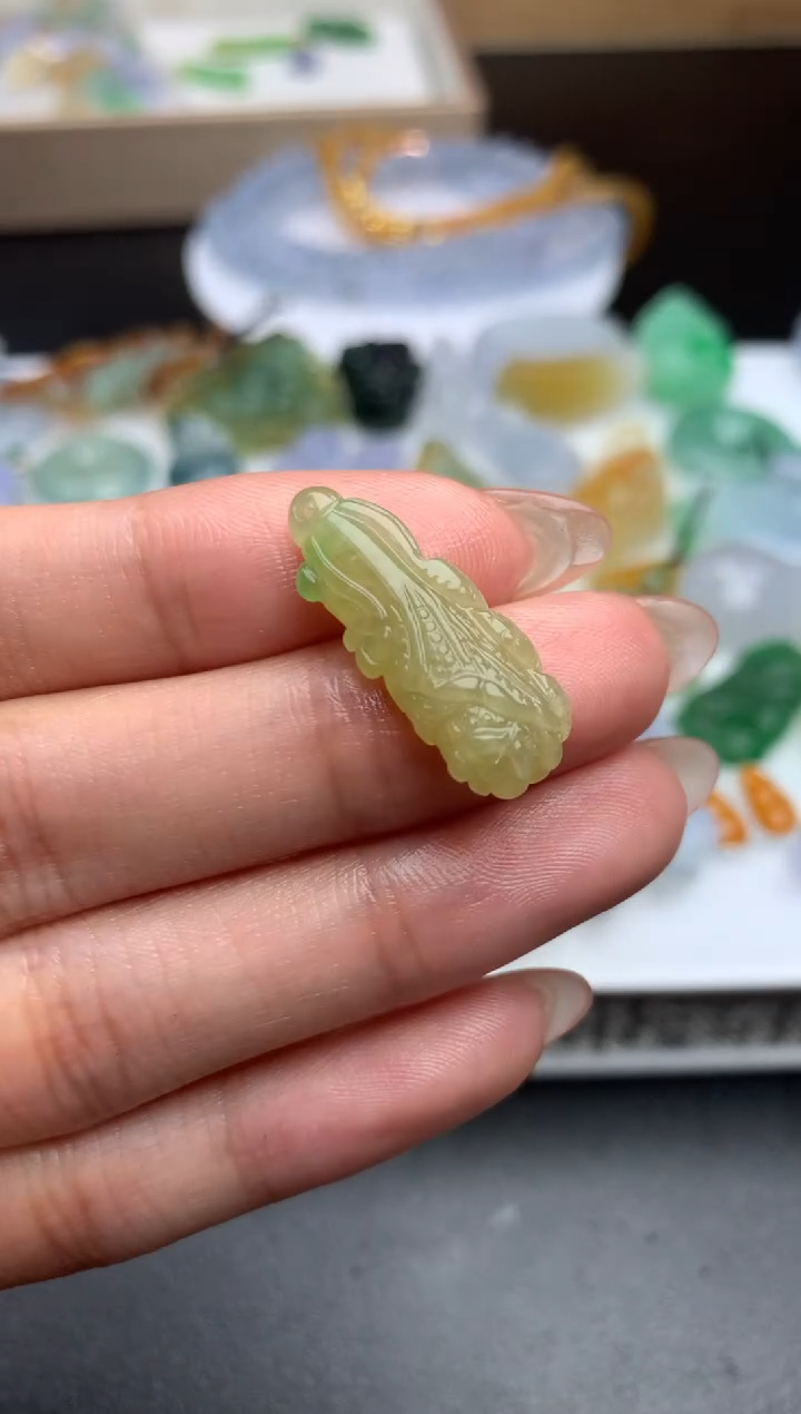 【闪购商品】定制翡翠未镶嵌毛货