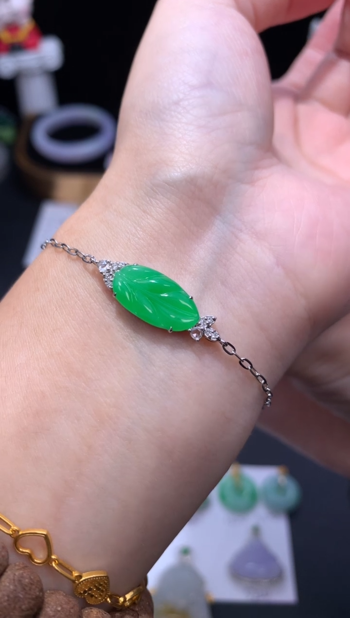 18K金镶嵌定制翡翠48小时鉴赏期 退货不扣服务费