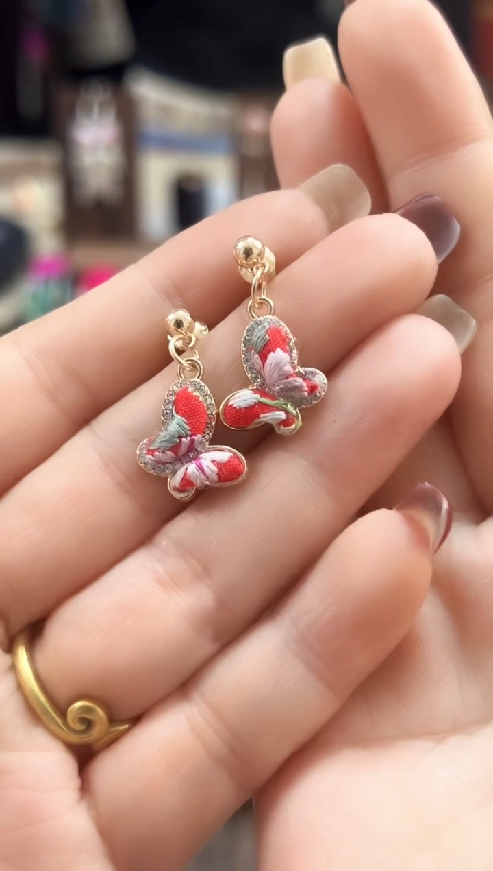 【闪购商品】织绣民族风老绣饰品028