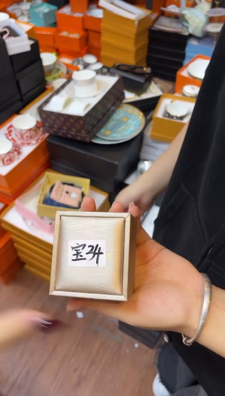 杯鸿辉家品牌瓷器，京东包邮！