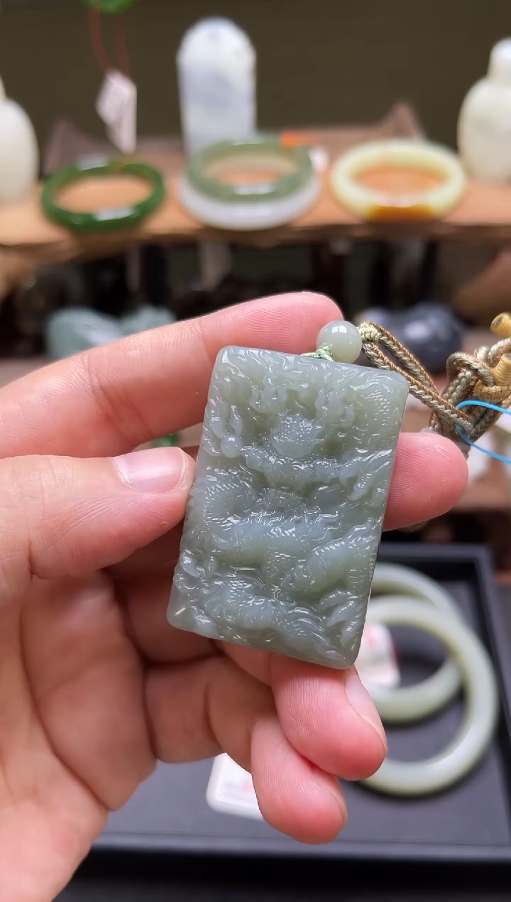 和田玉未镶嵌吊坠(不含链)吐拉牧场 龙牌 9009384