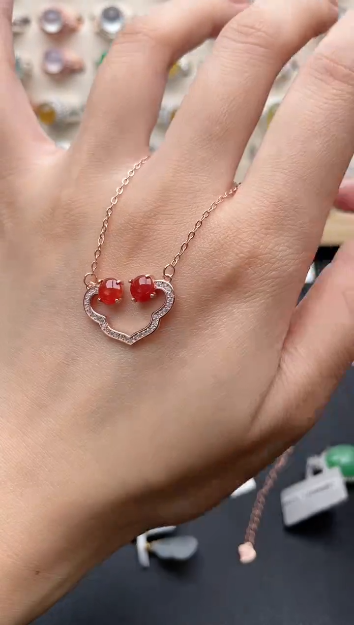 【闪购商品】翡翠颈饰银S925镶嵌一物一证一礼盒