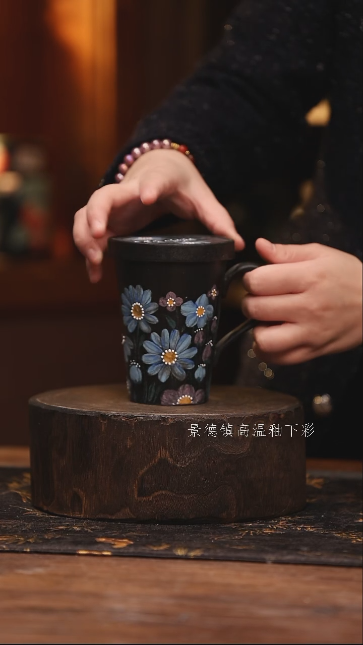 陶瓷  景德镇高温釉下手绘陶瓷