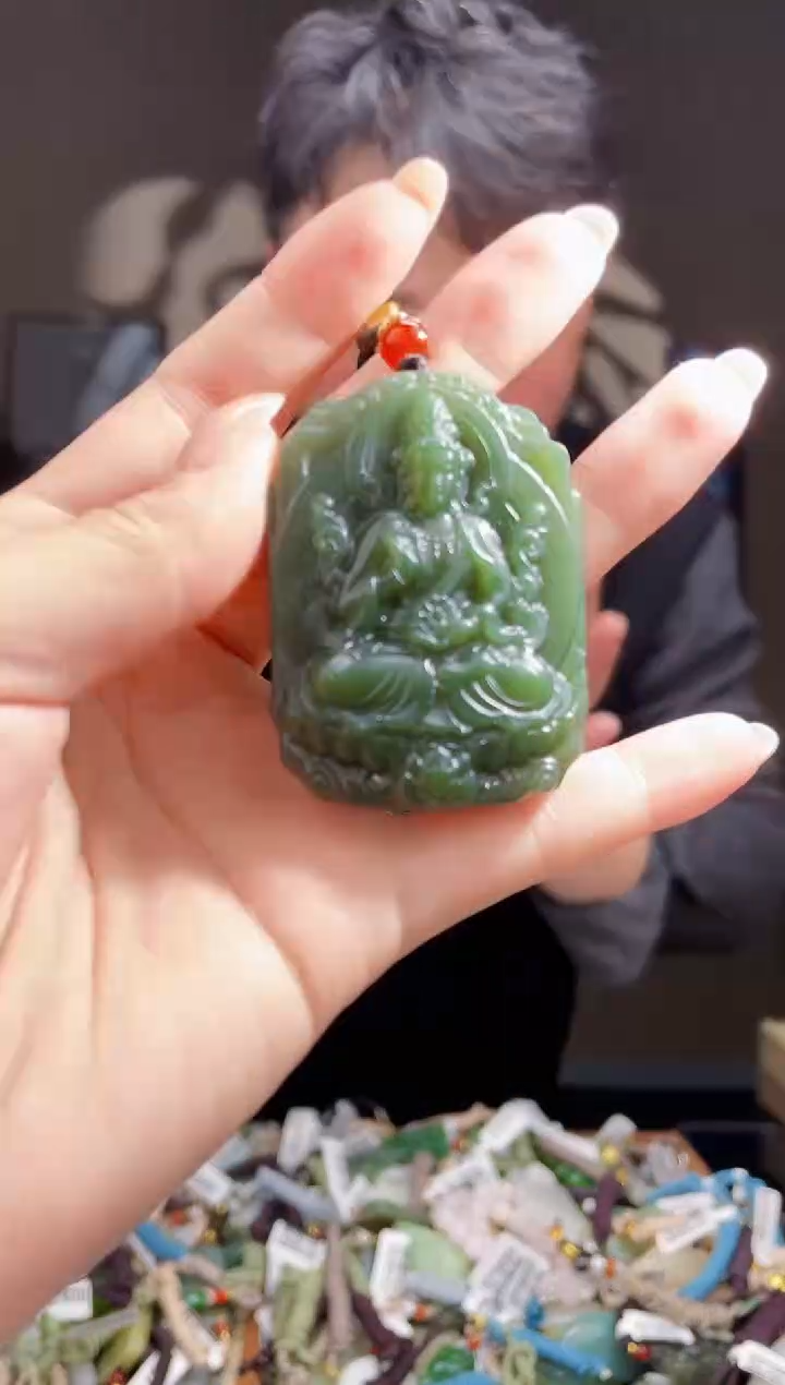 【闪购商品】和田玉颈饰未镶嵌拍一发一