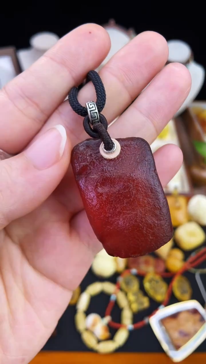 琥珀未镶嵌珠宝奇石柒月