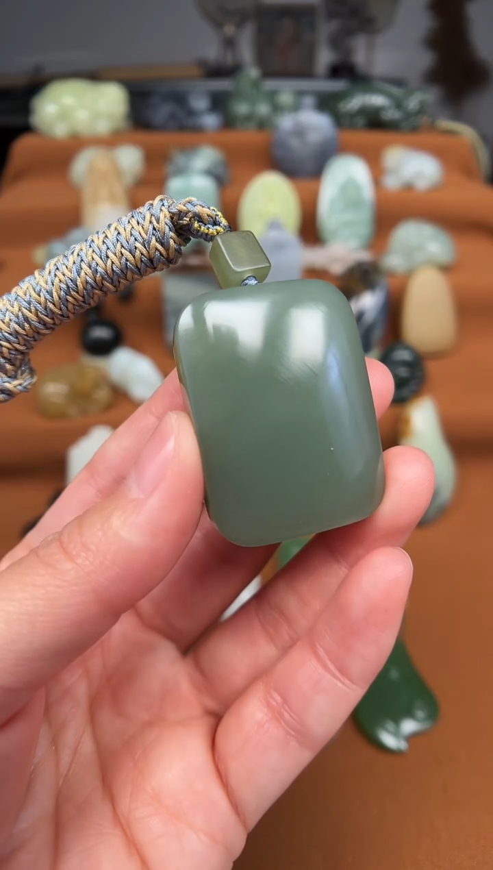 【闪购商品】和田玉颈饰未镶嵌平安牌