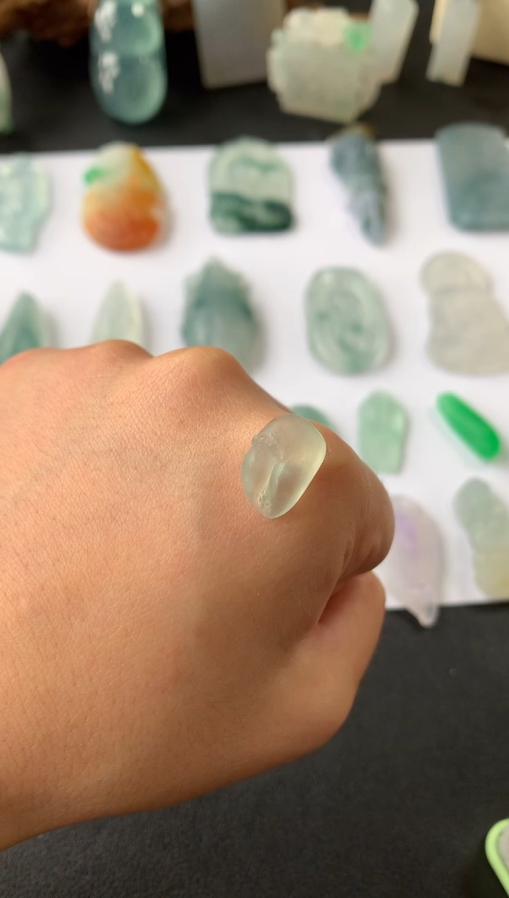 【闪购商品】定制翡翠未镶嵌翡翠