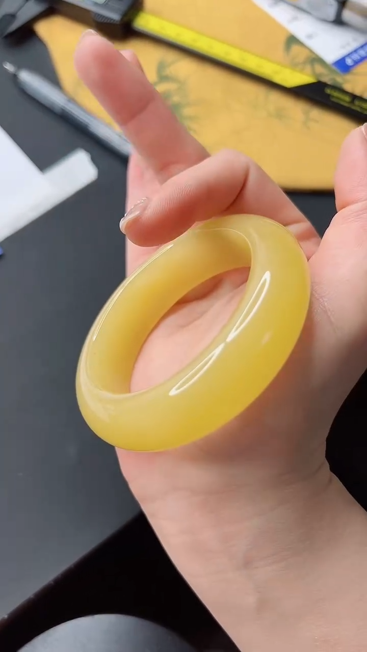 【闪购商品】石英质玉手镯未镶嵌993-55