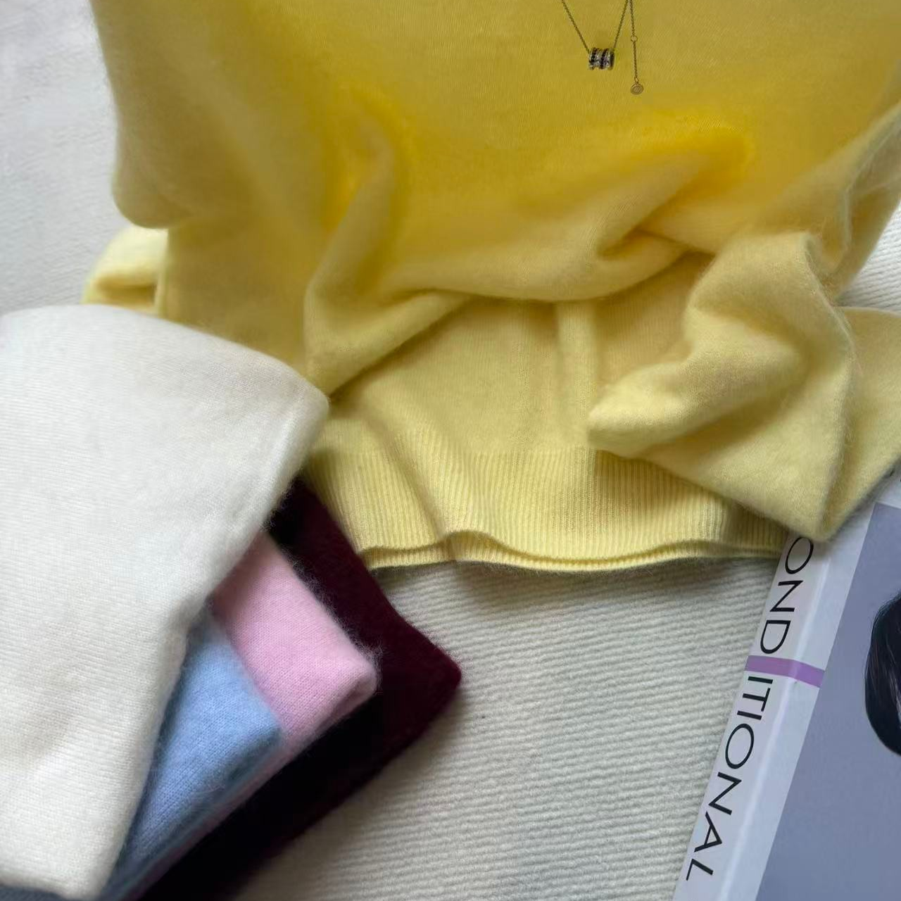 新款拉绒冬季百搭圆领打底