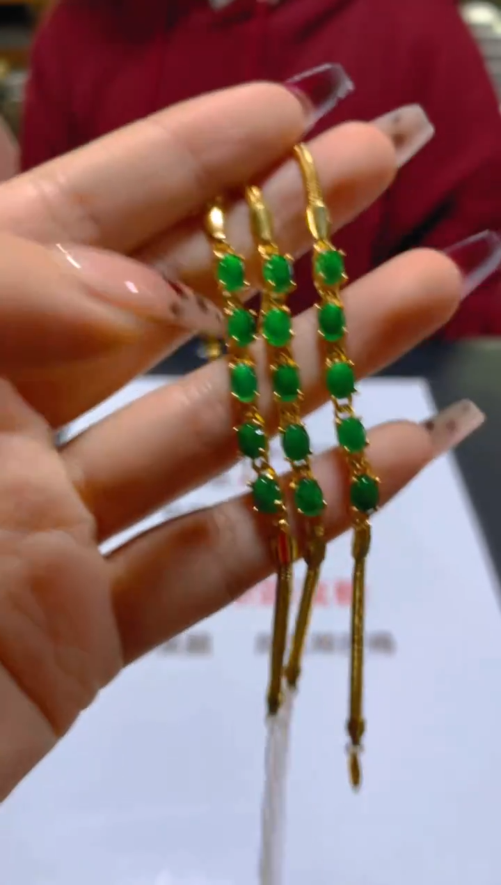 未镶嵌手链翡翠多样性发一