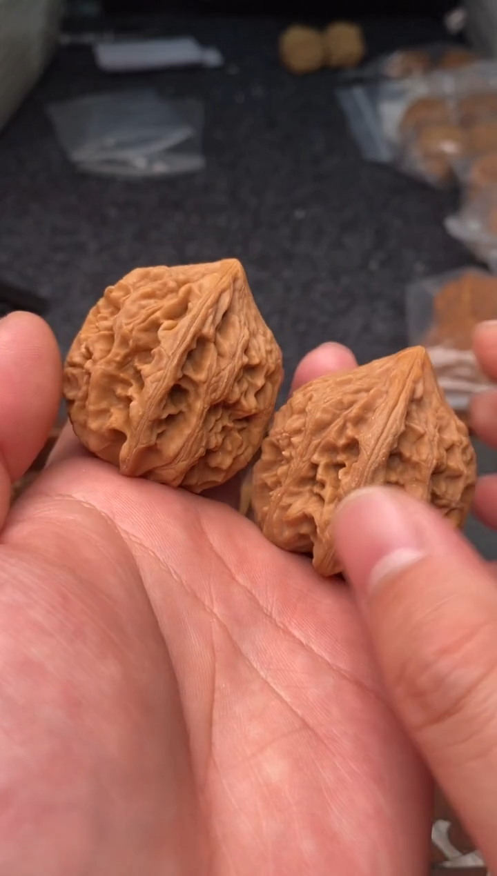 【闪购商品】文玩核桃把件G288号41尺鸡心